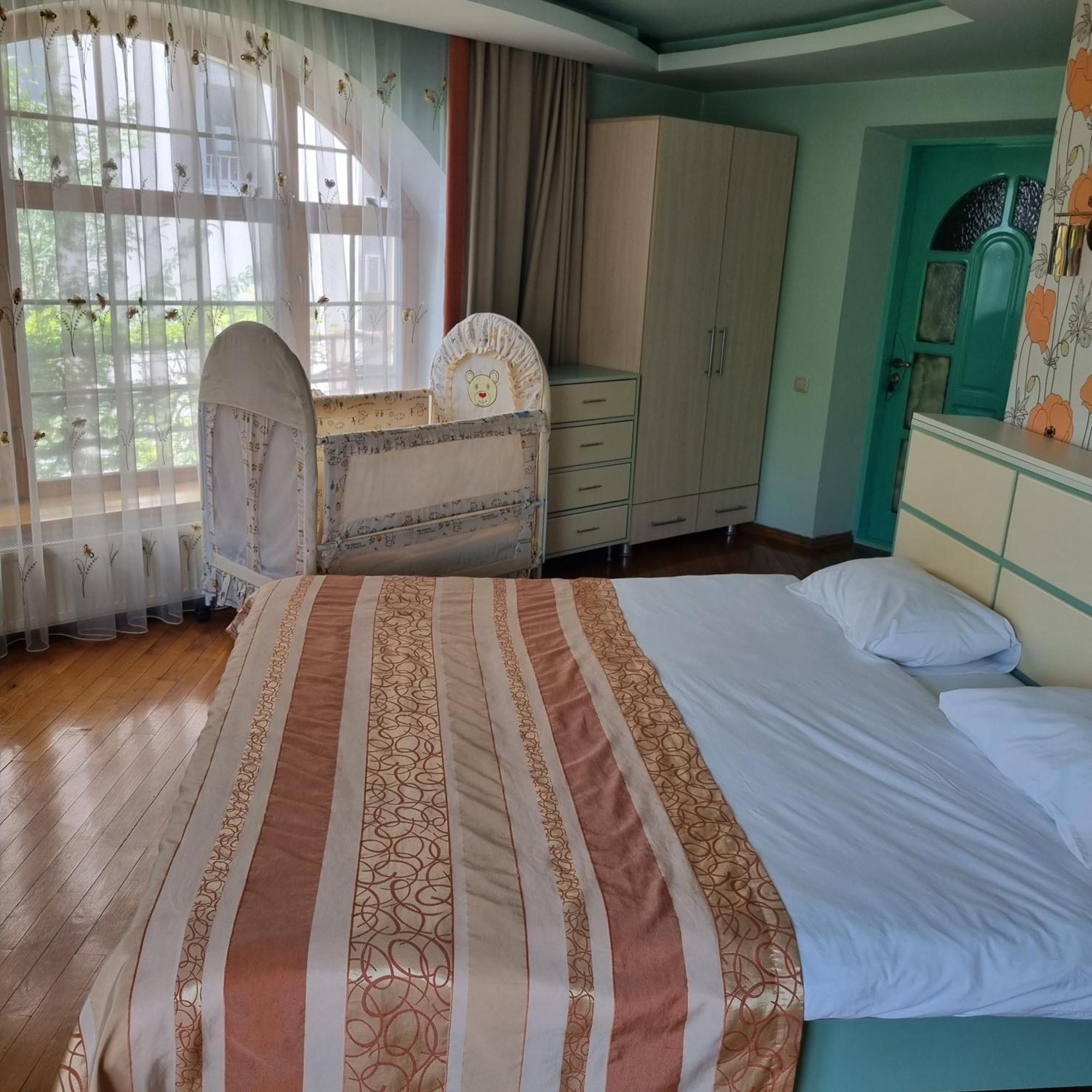 Hotel Home Sweet Home Chisinau Exterior photo